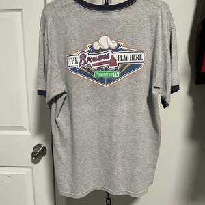 Vintage Y2K 2000s Atlanta Braves Graphic Ringer T...